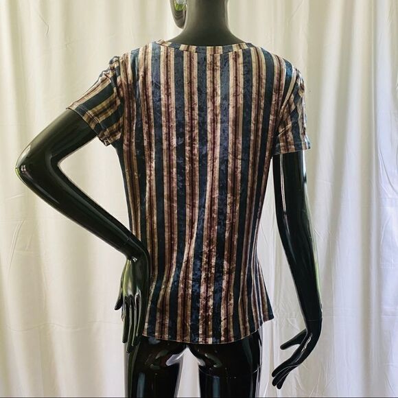 MYSTREE CURRENTLY CRUSHING VELVET TWIST TOP - Picture 6 of 8